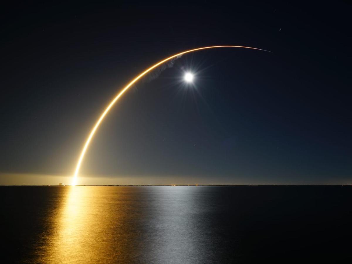 Nasa Waterfront Dolphin Suite Titusville Buitenkant foto